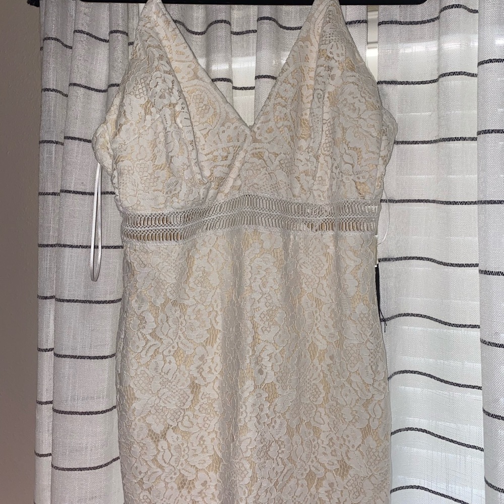 Super down white dress